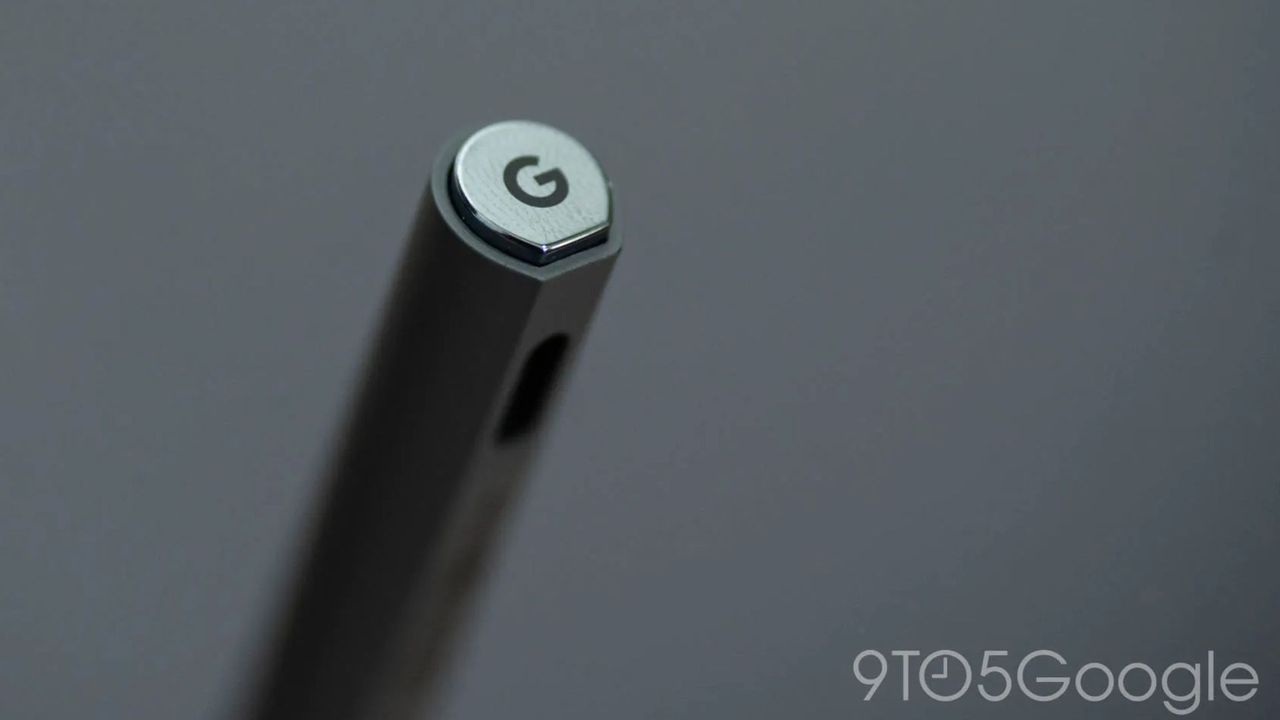 Pixel Tablet Pen shows up online