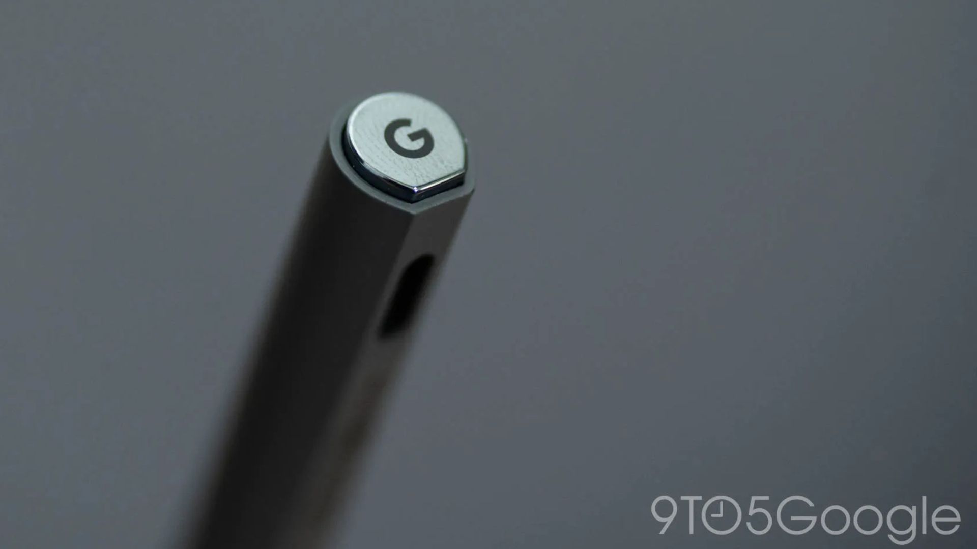 Pixel Tablet Pen shows up online
