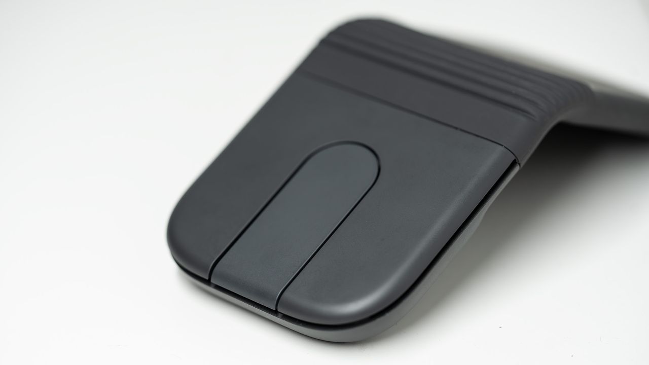 Logitech Mobi Fold travel mouse