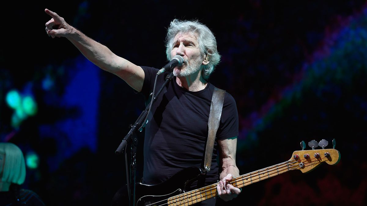Roger Waters says David Gilmour and Richard Wright were “snipe-y ...