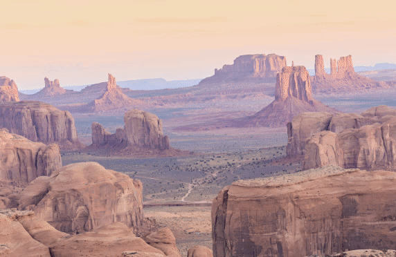 A graphic depicting one of the new features inside Adobe Photoshop Elements