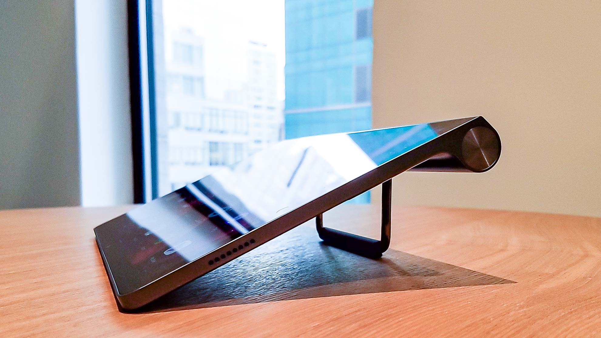 An alternative way to use the Lenovo Yoga Tab 11's kickstand