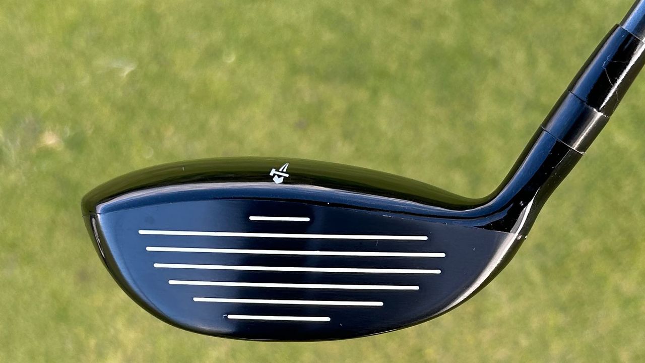 Photo of the fairway wood of the Tour Edge TE-400 Package Set