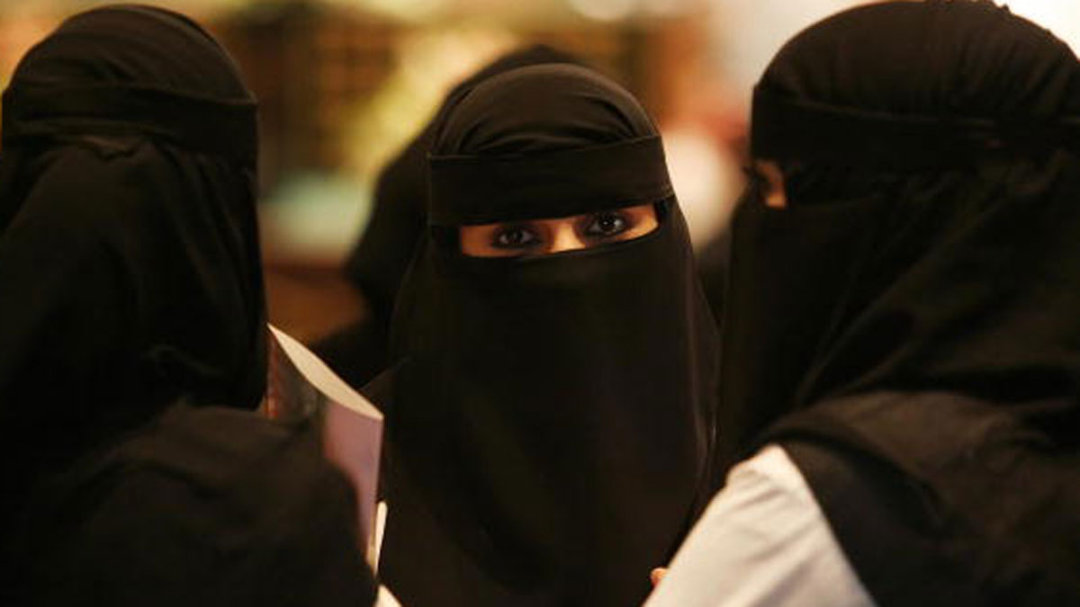 Saudi women 