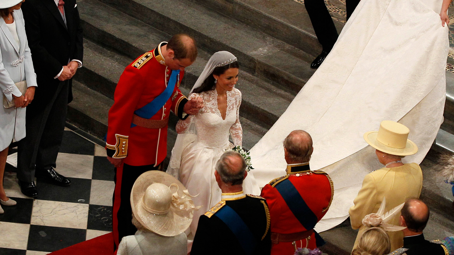 Princess Kate curtsying