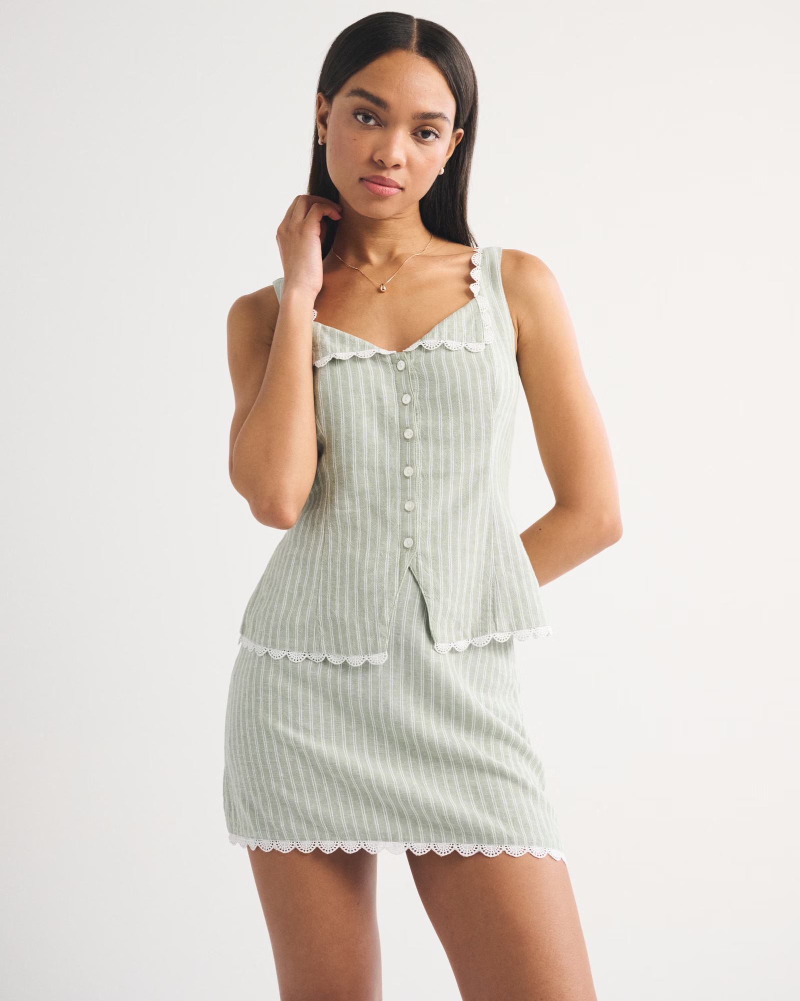 Abercrombie, Linen-Blend Button-Up Scalloped Tank