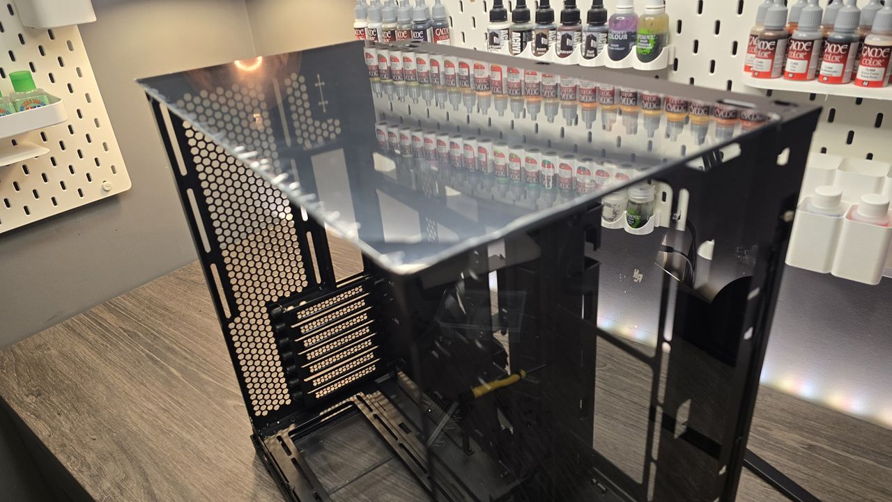 Lian Li O11 Vision Compact PC case
