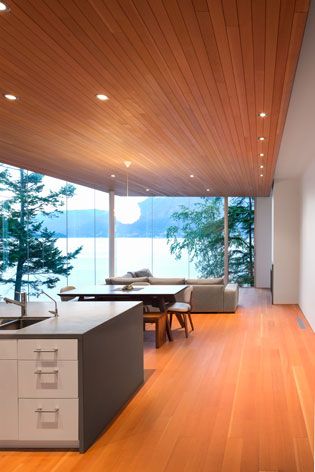 Canadian retreat by Office of McFarlane Biggar treads lightly on its surrounds
