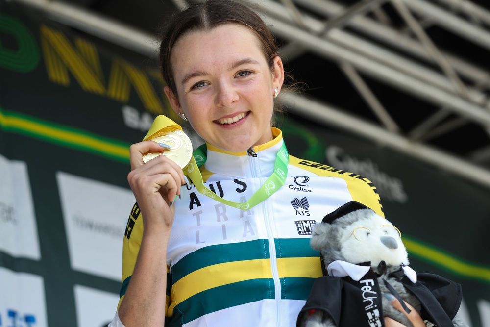 Francesca Sewell shows off her Australian national champion's jersey