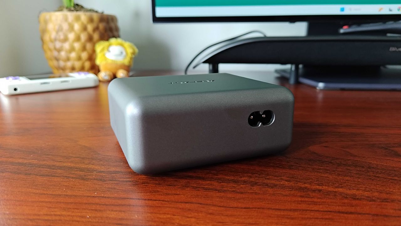 Back view of Acefast Desktop Powerstation Z4 with power connector in view