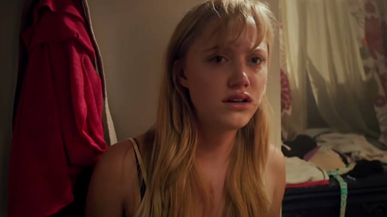 Maika Monroe as Jay in It Follows