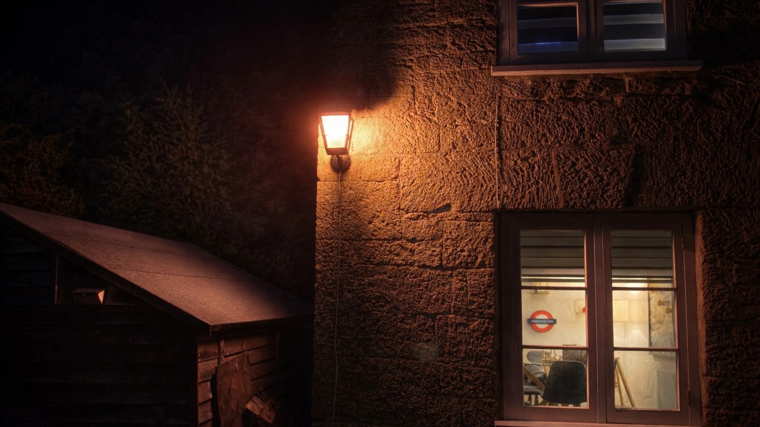 Philips Hue Econic Outdoor Wall Light