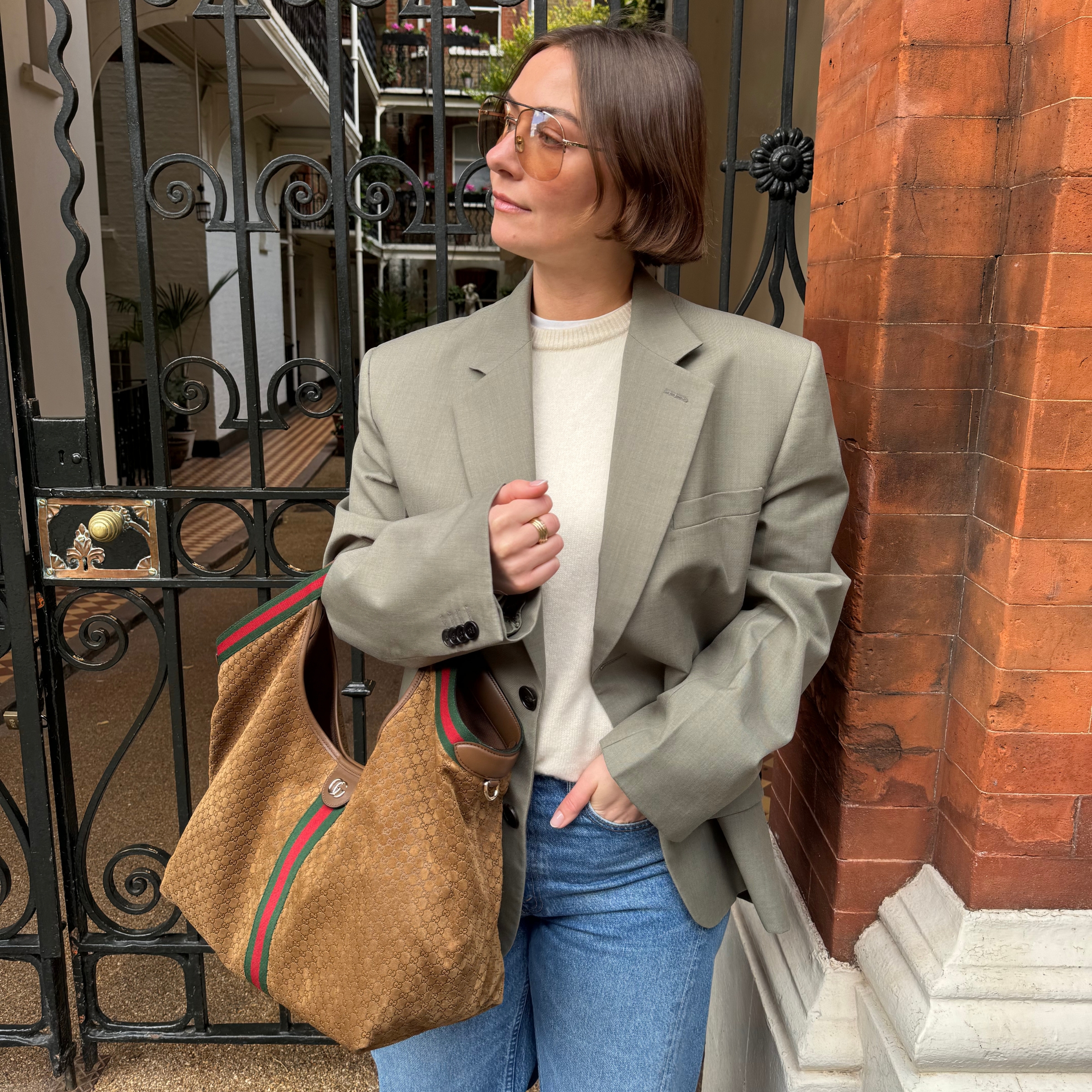 Sophie Robyn Watson wears the Gucci Giglio handbag.