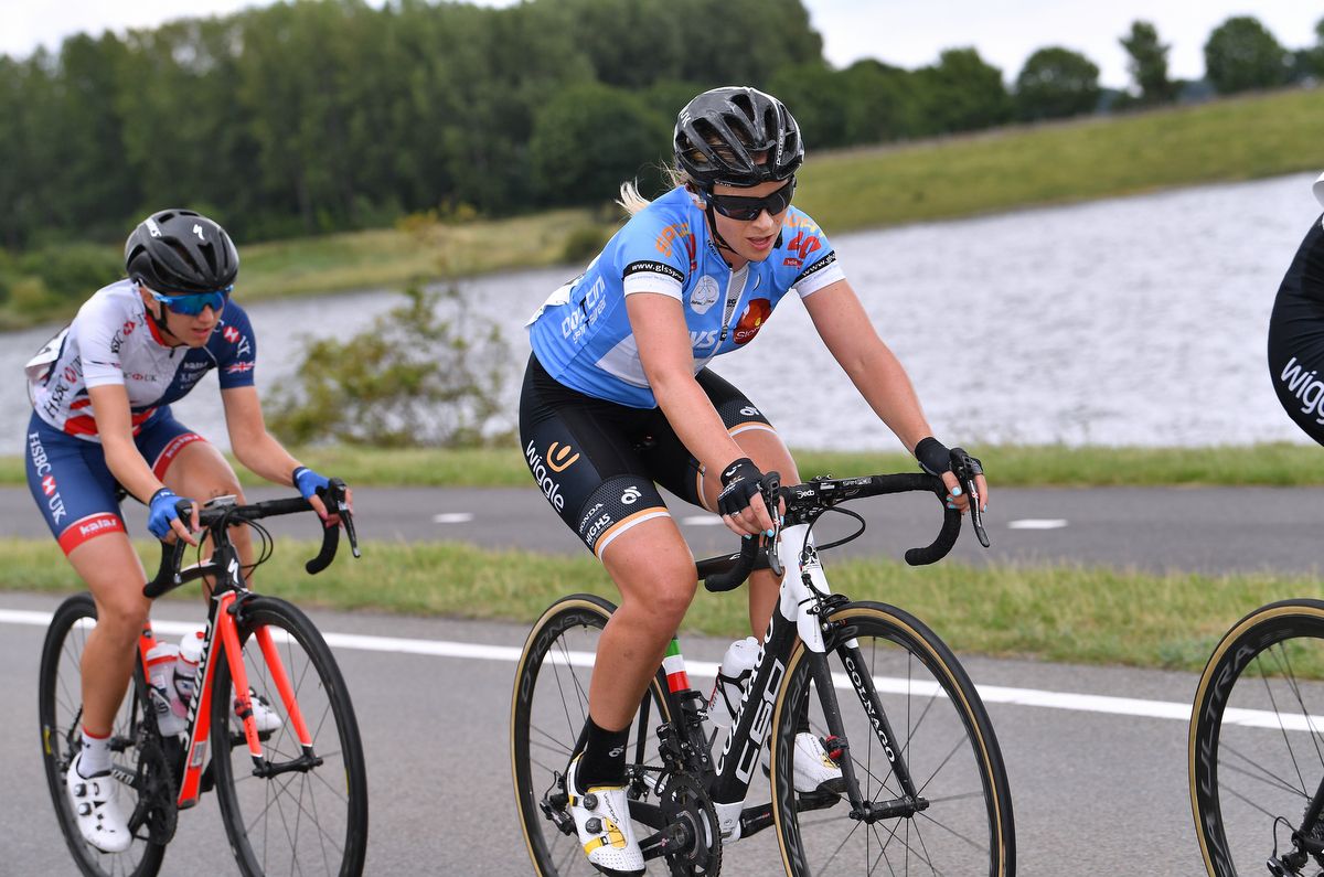 Race leader Annette Edmondson (Wiggle High5)