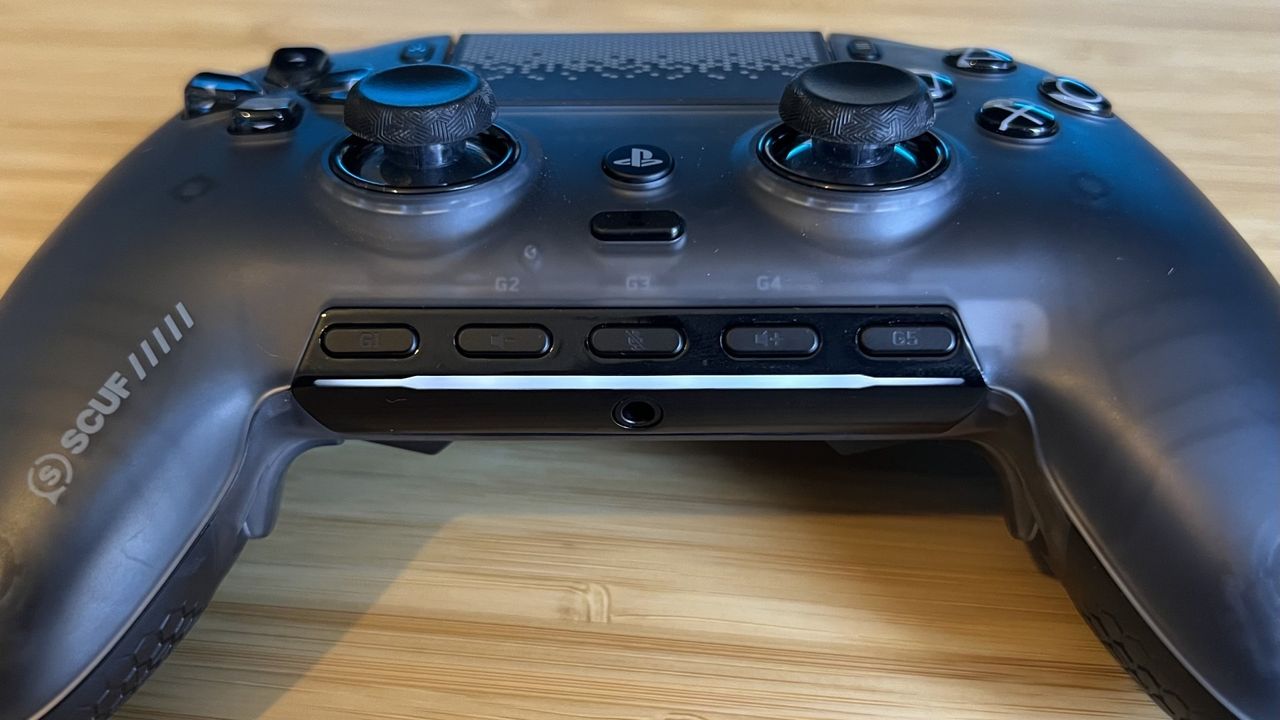 Close up on G keys along the bottom of the Scuf Omega PS5 controller