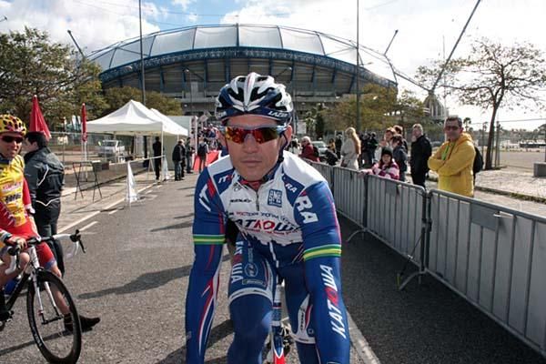 Robbie McEwen (Katusha) is a favorite among the sprinters.