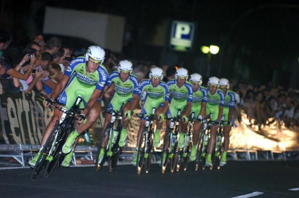 Liquigas-Doimo in a tight formation