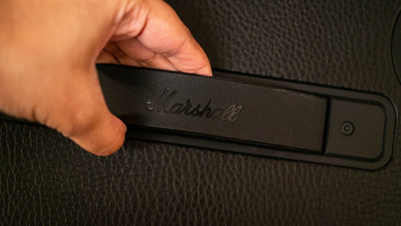 Marshall Bromley 450 carrying handle