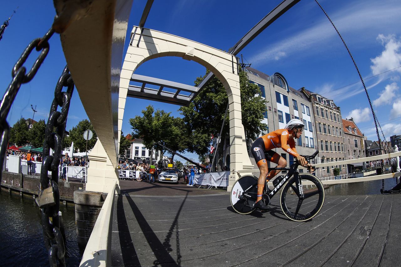 Ellen van Dijk (Netherlands) speeds over a bridge