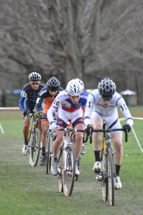 The second chase group contained many of the riders in the original front group