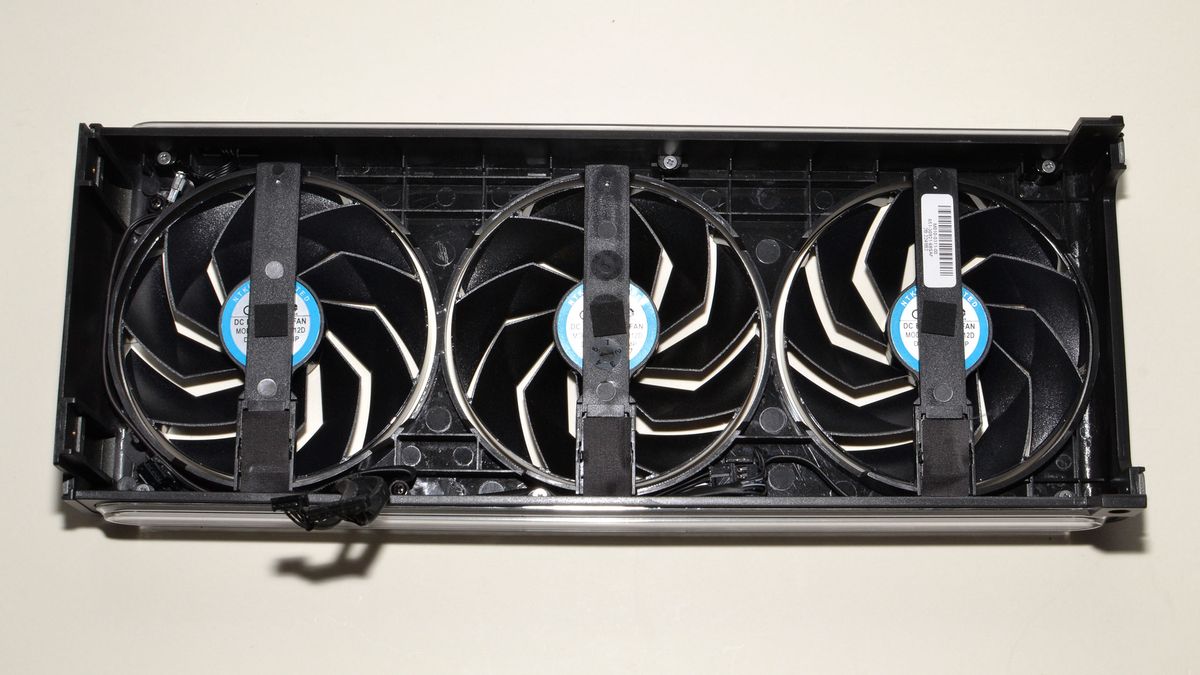 Sapphire RX 7900 XTX Nitro+ Vapor-X Teardown