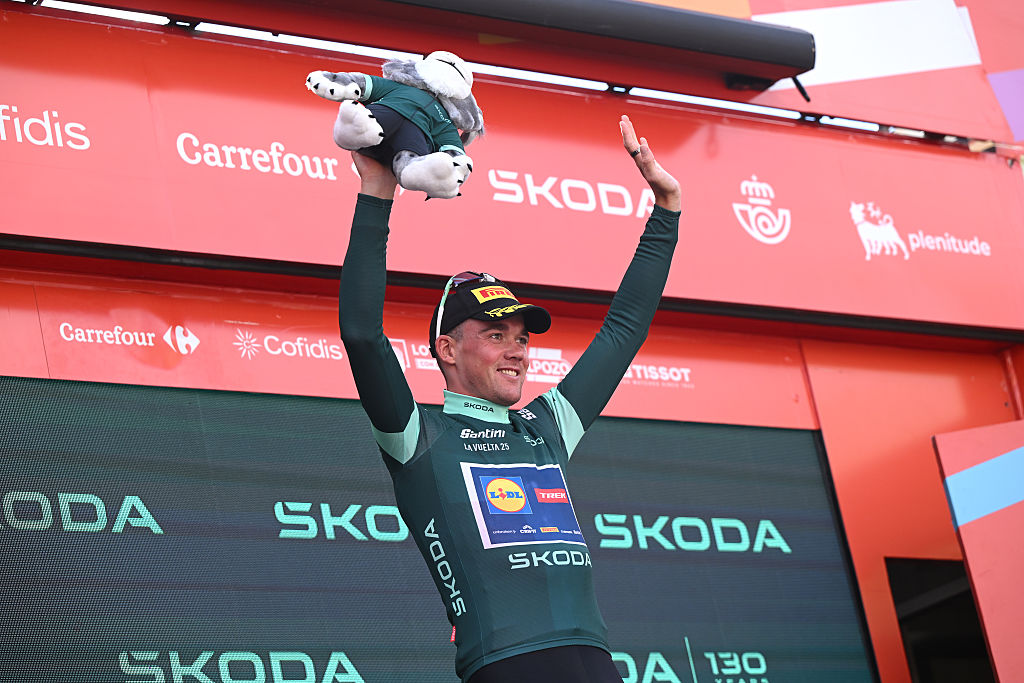 Vuelta a España stage 19 LIVE Bunch sprint expected on return to flat terrain 