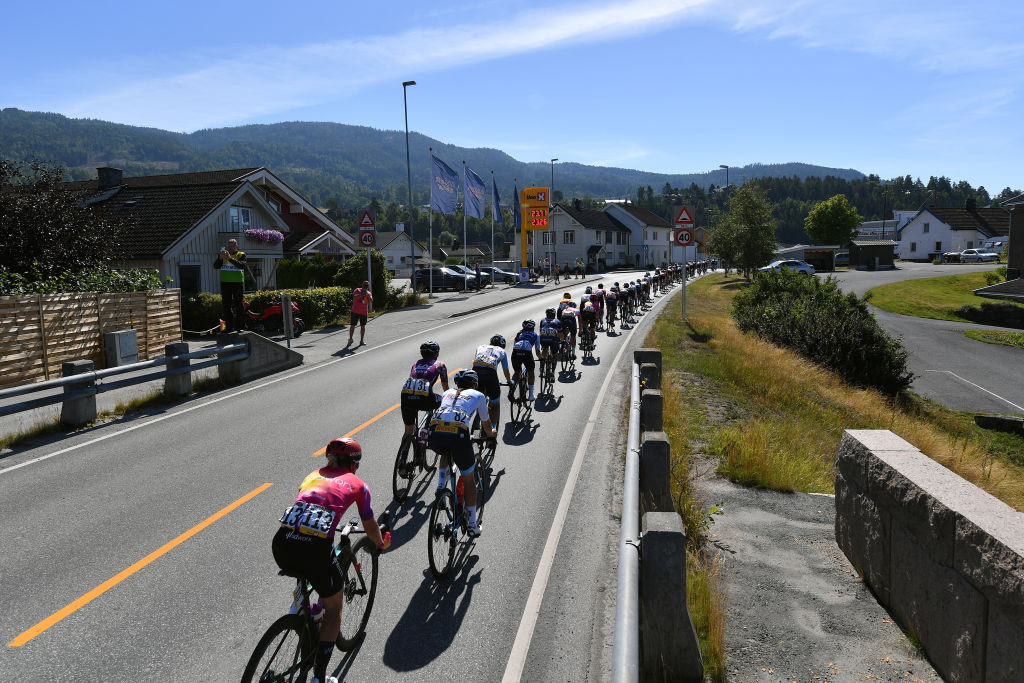 NOREFJELL NORWAY AUGUST 13 Anna Frei of Switzerland and Team SD Worx Lucinda Brand of Netherlands and Team Trek Segafredo and a general view of the peloton competing during the 8th Tour of Scandinavia 2022 Battle Of The North Stage 5 a 1274km stage from Vikersund to Norefjell 791m UCIWWT tourofscandinavia TOSC22 on August 13 2022 in Norefjell Norway Photo by Luc ClaessenGetty Images