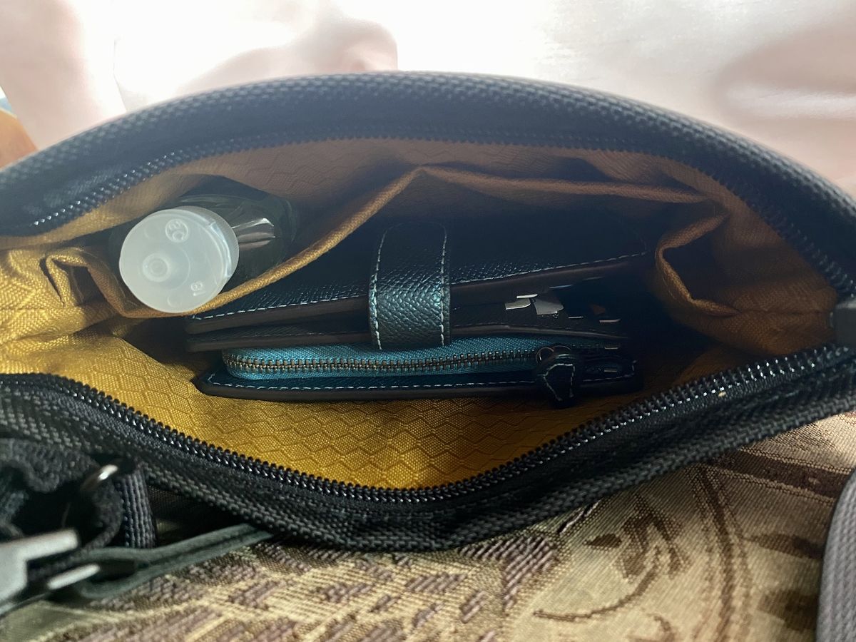 Waterfield Designs Marquis Crossbody Pouch Interior Wallet