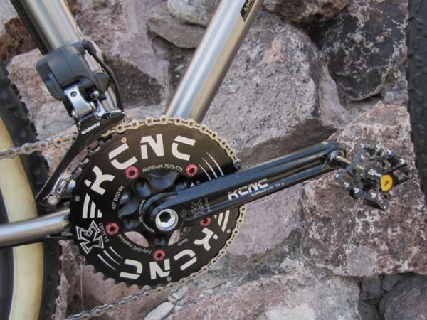 The lightweight KCNC crank is fitted with 42/29T chainrings.