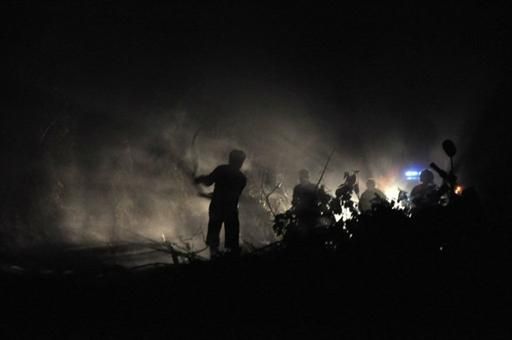 Indonesian rescuers evacuate victims of Merapi volcano at Kinahrejo village, Sleman, Yogyakarta on October 26, 2010.