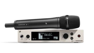 Sennheiser EW 500 G4-935, one of the best wireless microphones