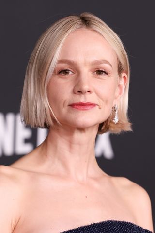 Carey Mulligan is pictured with a short, mushroom bob at the Los Angeles special screening of "Maestro" held at the Academy Museum of Motion Pictures on December 12, 2023 in Los Angeles, California.