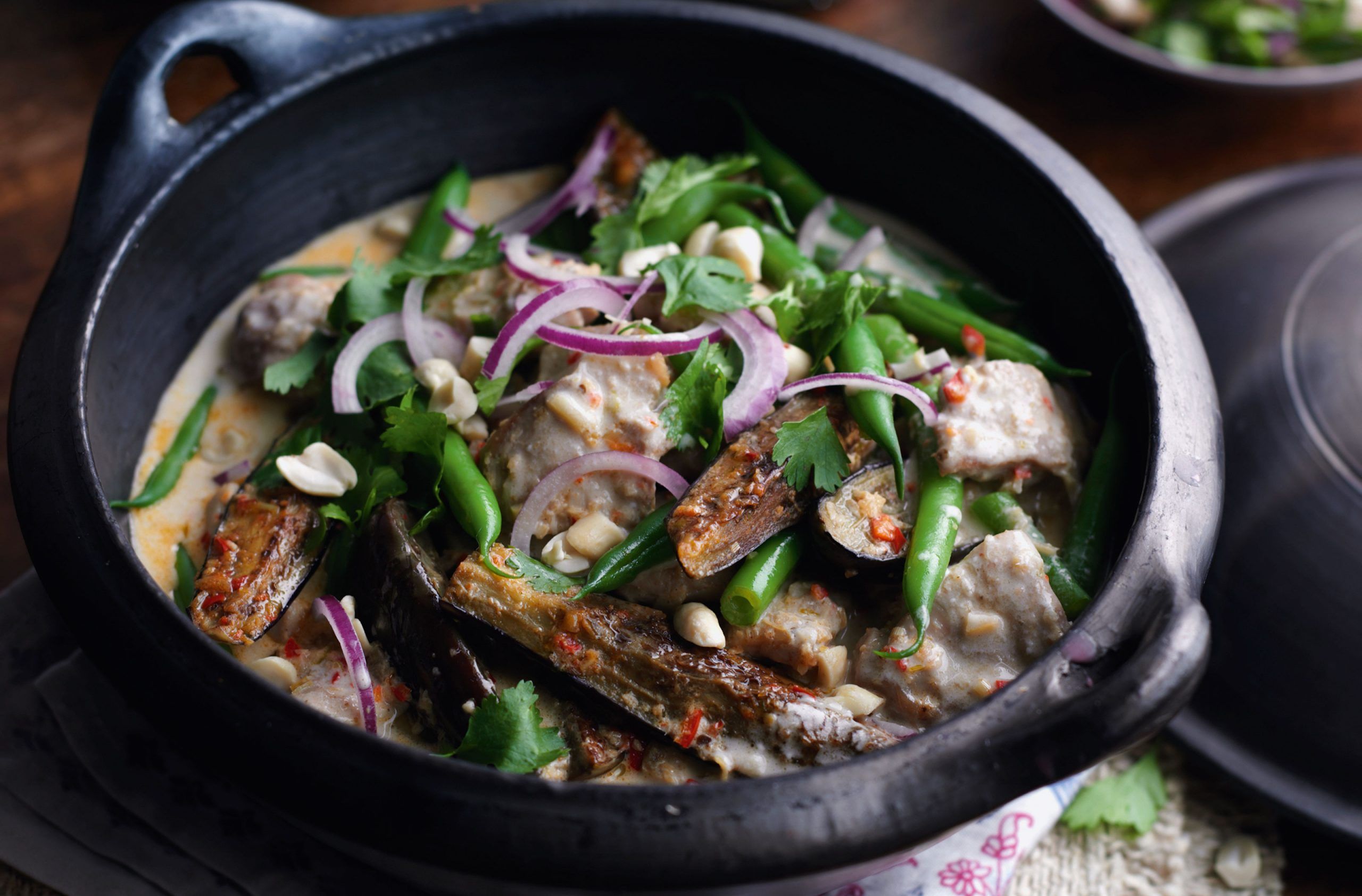 Thai chicken curry with aubergine and green beans recipe