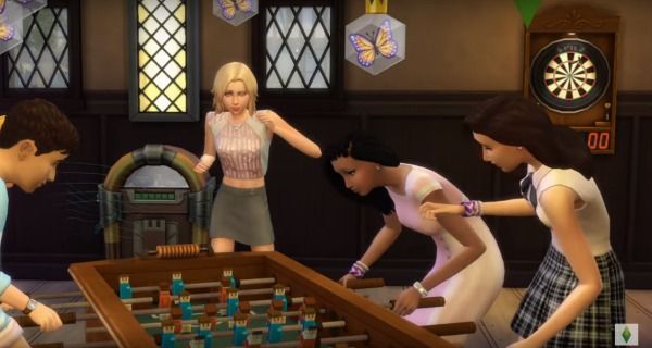 How to 2 Sims Play a Long Chess Game 