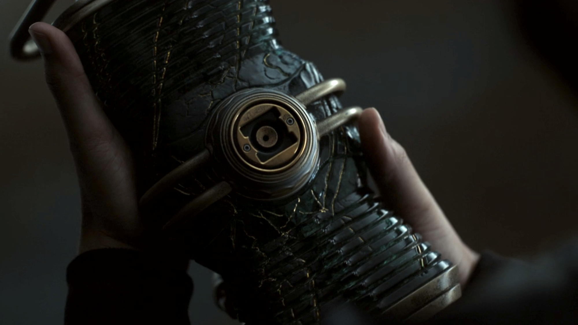 John Stewart holds the lantern forged out of fear by Sinestro on Lanterns.