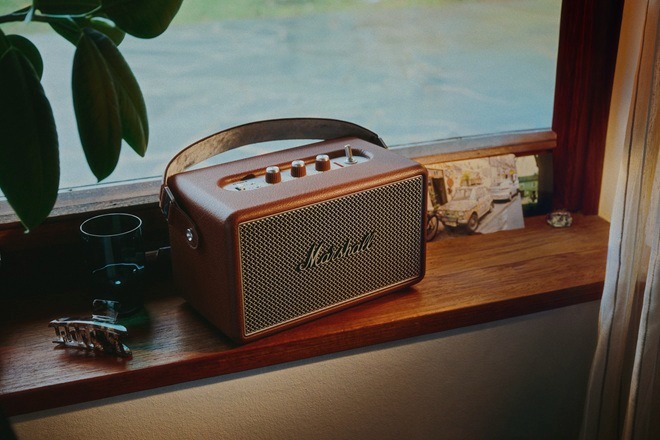 Marshall Kilburn III Brown