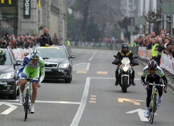 Basso goes on the left, Duarte on the right