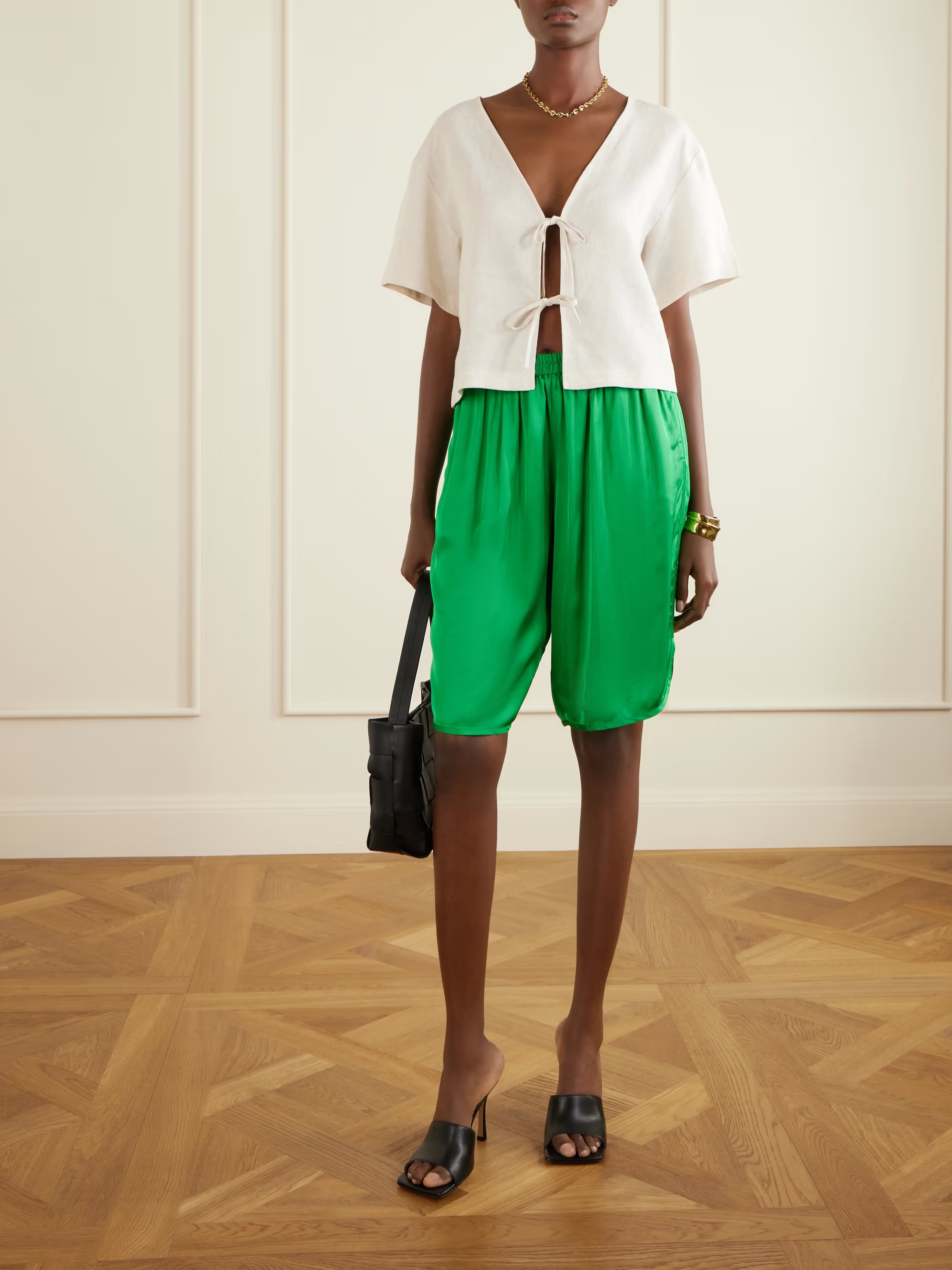THE FRANKIE SHOP, Nelis Lenzing&amp;trade; Ecovero&amp;trade;-Blend Satin Knee-Lenght Shorts