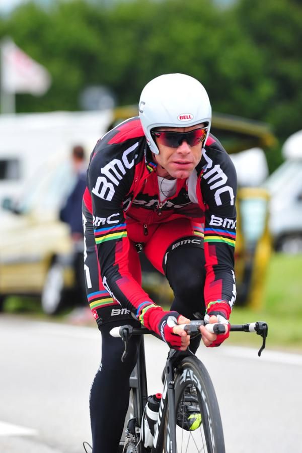 Cadel Evans (BMC) warms up on the course.