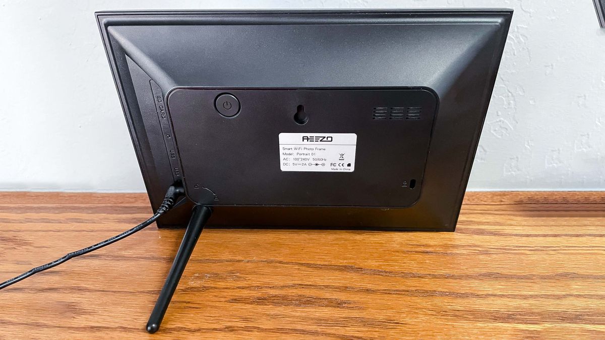 Aeezo Digital Photo Frame review Tom's Guide