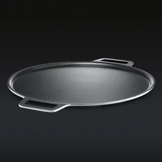 Pizza tray from Hexclad