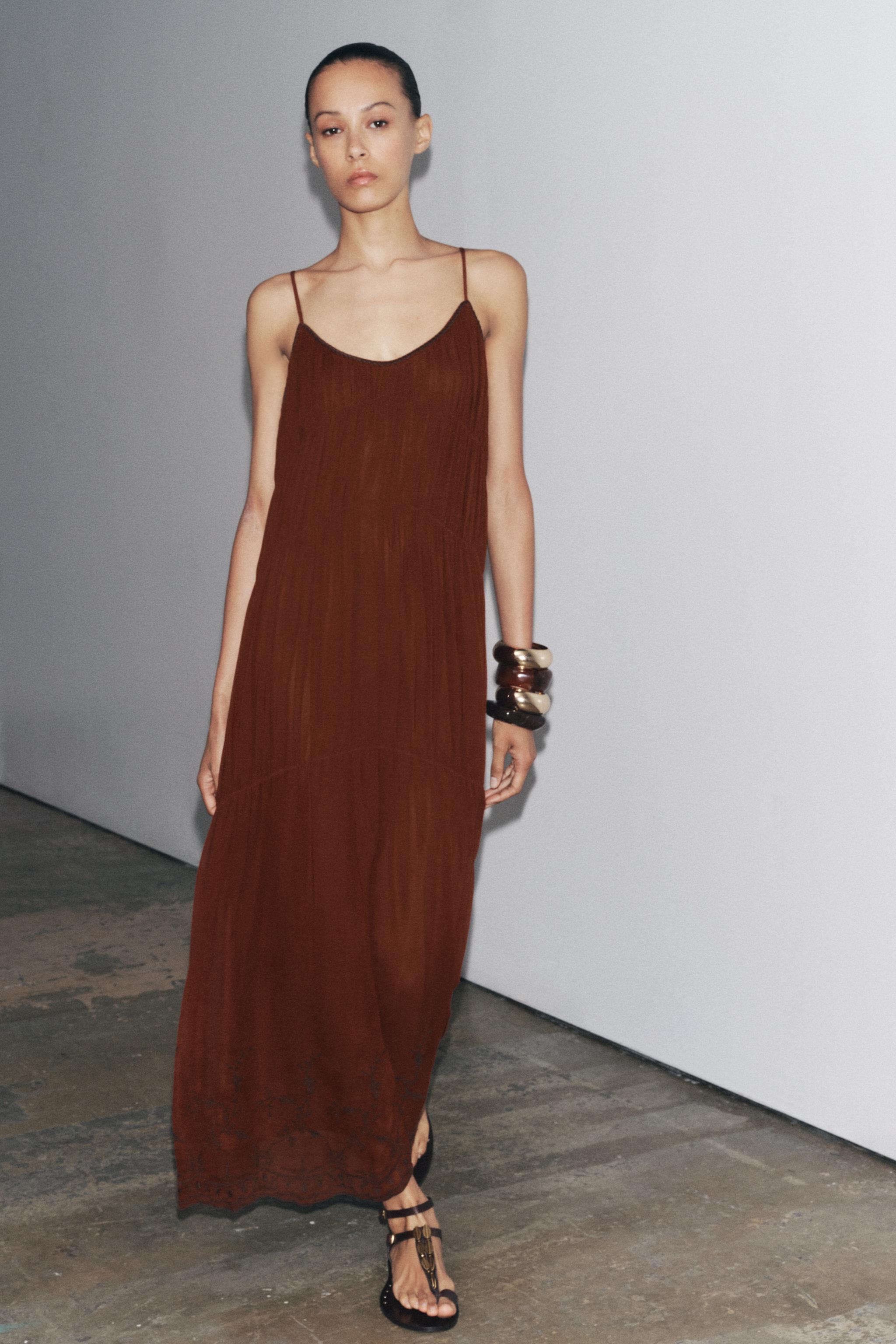 Embroidered Dress Zw Collection