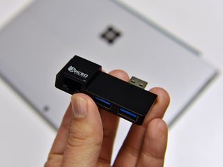 Surface Pro Gigabit adapter with 2x USB 3.0 for Surface Pro.