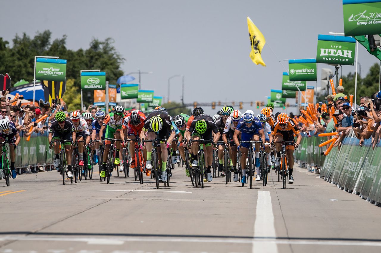 The sprint winds up for stage 4 with John Murphy in prime position