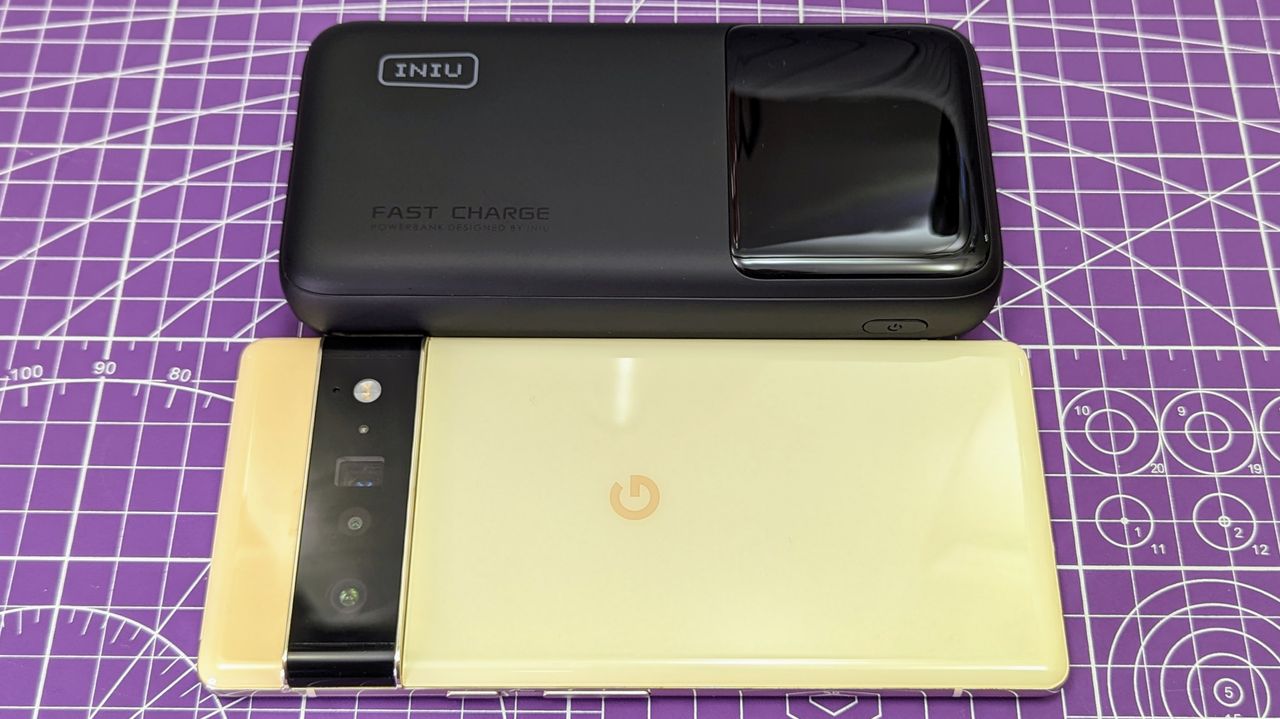 INIU B62 20,000mAh power bank