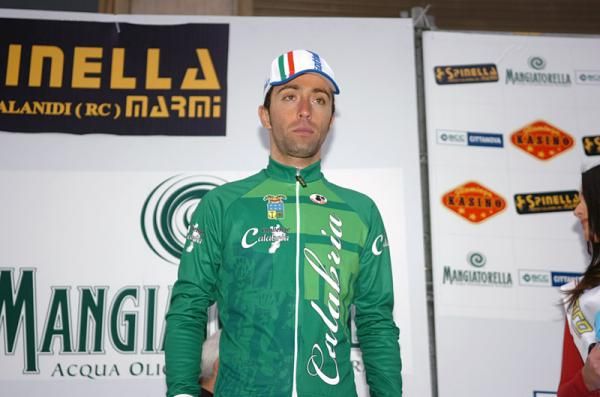 Gianluca Mirenda (ISD - Neri) leads the mountains classification.