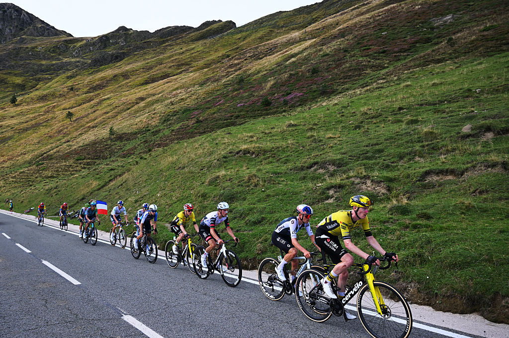 EL FERIAL LARRA BELAGUA, SPAIN - AUGUST 02: (L-R) Jonas Vingegaard of Denmark and Team Visma | Lease a Bike, Joao Almeida of Portugal and UAE Team Emirates - XRG, Thomas Pidcock of Great Britain and Team Q36.5 Pro Cycling and Matteo Jorgenson of The United States and Team Visma | Lease a Bike compete in the chase group during the La Vuelta - 80th Tour of Spain 2025, Stage 10 a 175.3km stage from Parque de la Naturaleza Sendaviva to El Ferial Larra Belagua 1585m / #UCIWT / on September 02, 2025 in El Ferial Larra Belagua, Spain. (Photo by Tim de Waele/Getty Images)