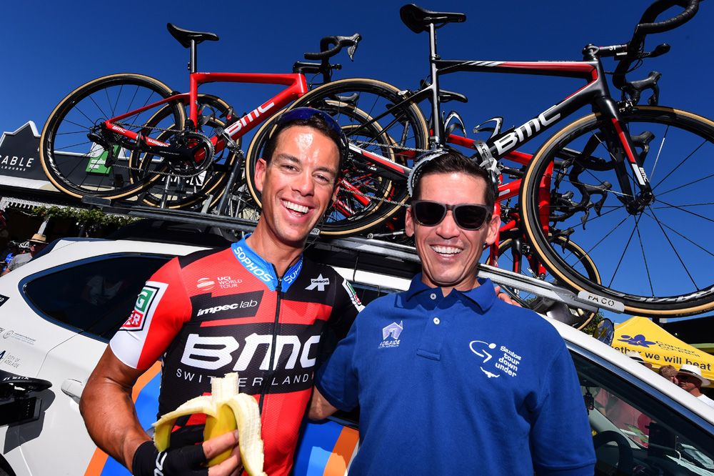 Richie Porte catches up with former rider Robbie McEwen
