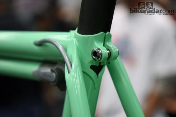 Nicely done rear brake routing on this Shamrock Cycles city bike.