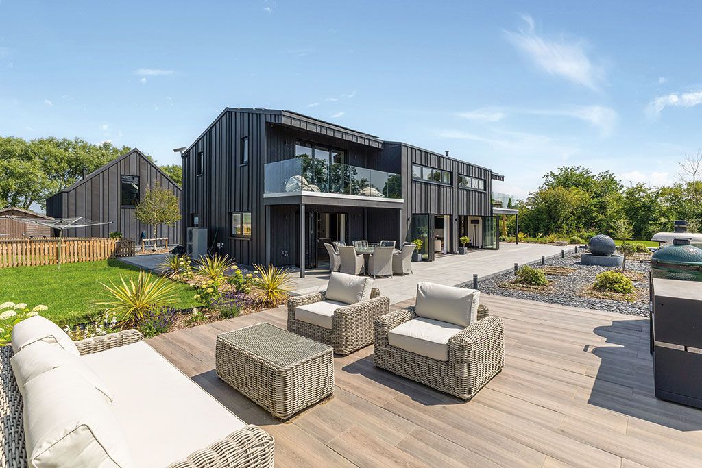 Houses for sale with sporting facilities: Harmony House, Westham, Wedmore, Somerset